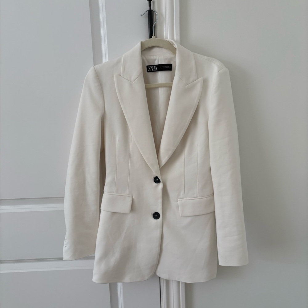Zara Women's Ivory Blazer